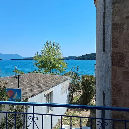 Apartment Non Perigiali Balcomni Front Sea View *