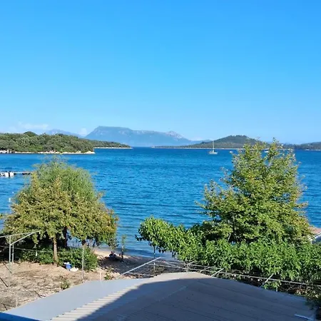 Apartment Non Perigiali Balcomni Front Sea View Nydri (Lefkada)